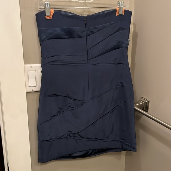 Alice + Olivia Ruched Silk Strapless Mini Dress - Navy Size Small - Picture 2 of 9